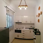 Makis * Arílasz